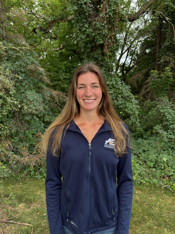 Kaitlyn , Barn Crew